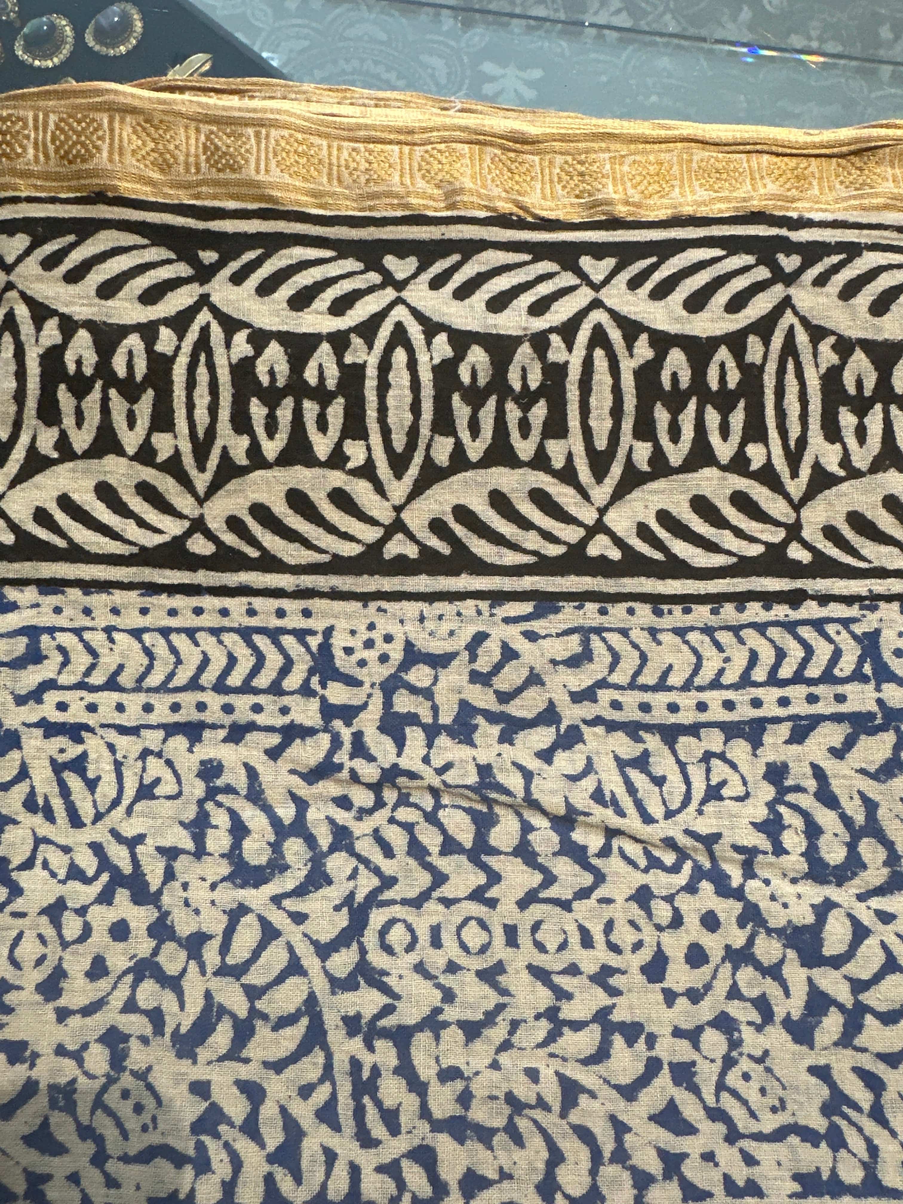 Sistergolden #33 Jari Sarong Block Print