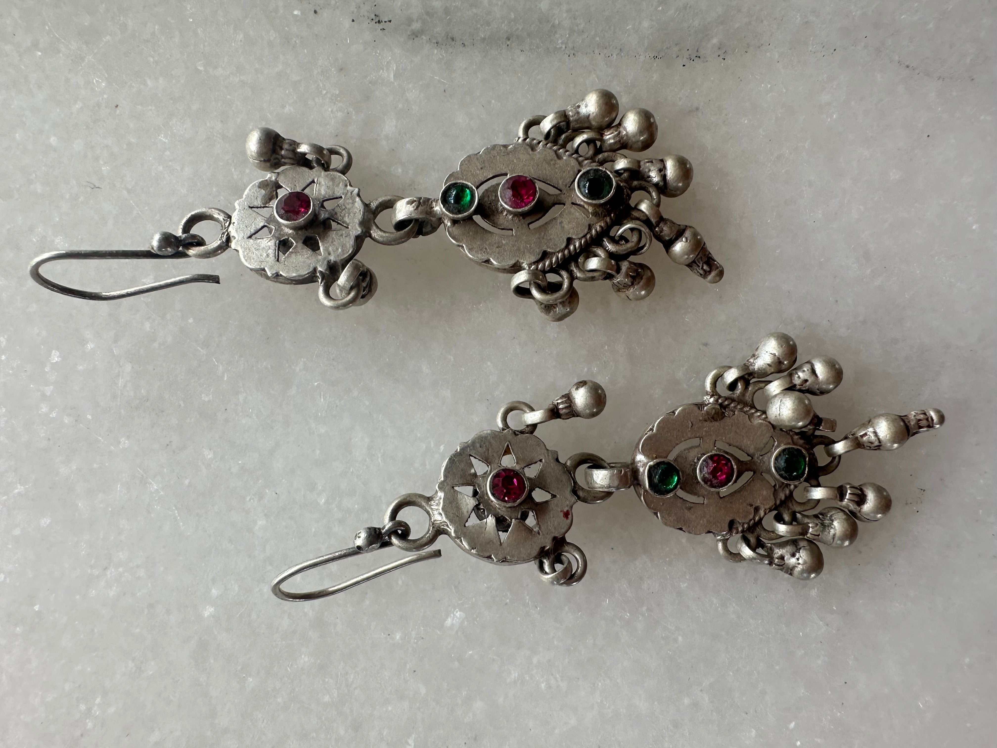 Sistergolden Lakshmi Jewel #2 Silver handmade earrings