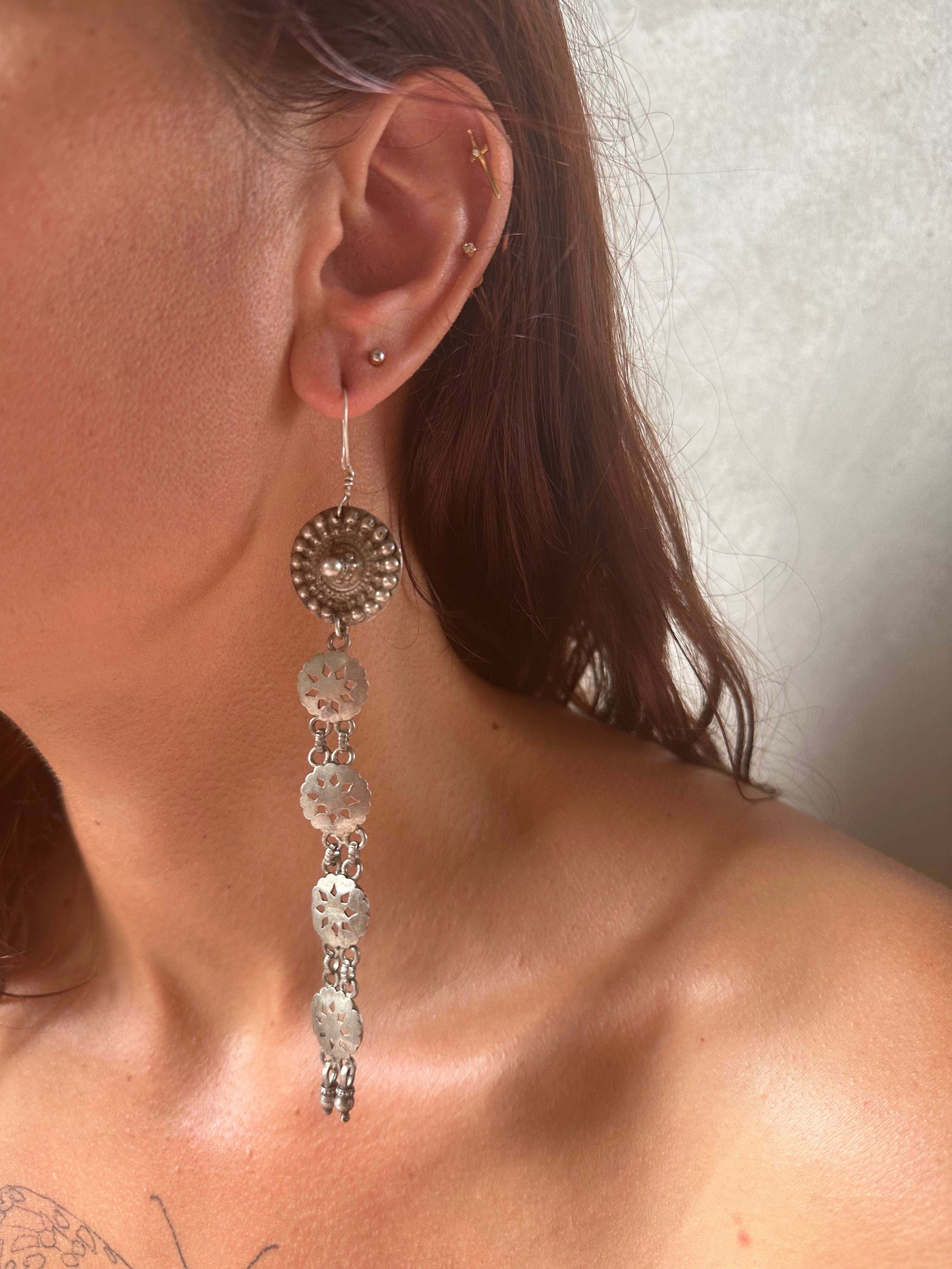 Sistergolden Saraswati Silver handmade earrings
